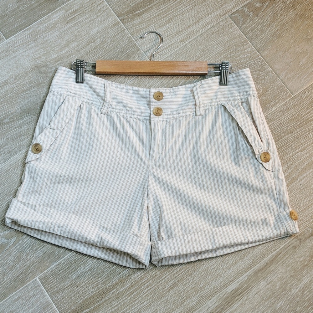 Gap Tan/White Striped Cargo Shorts